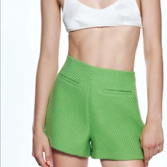 Zara women structured shorts - medium - Picture 4 of 11